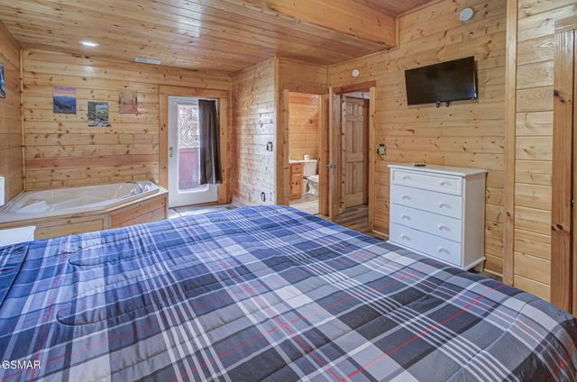 1528 Rainbow Ridge Way, Sevierville, TN 37862