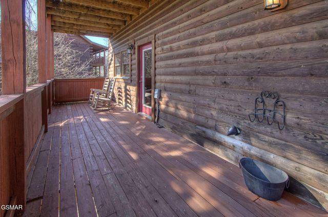 1528 Rainbow Ridge Way, Sevierville, TN 37862