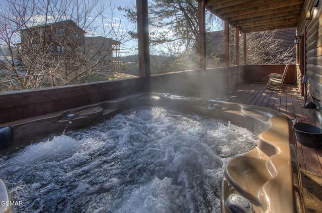 1528 Rainbow Ridge Way, Sevierville, TN 37862