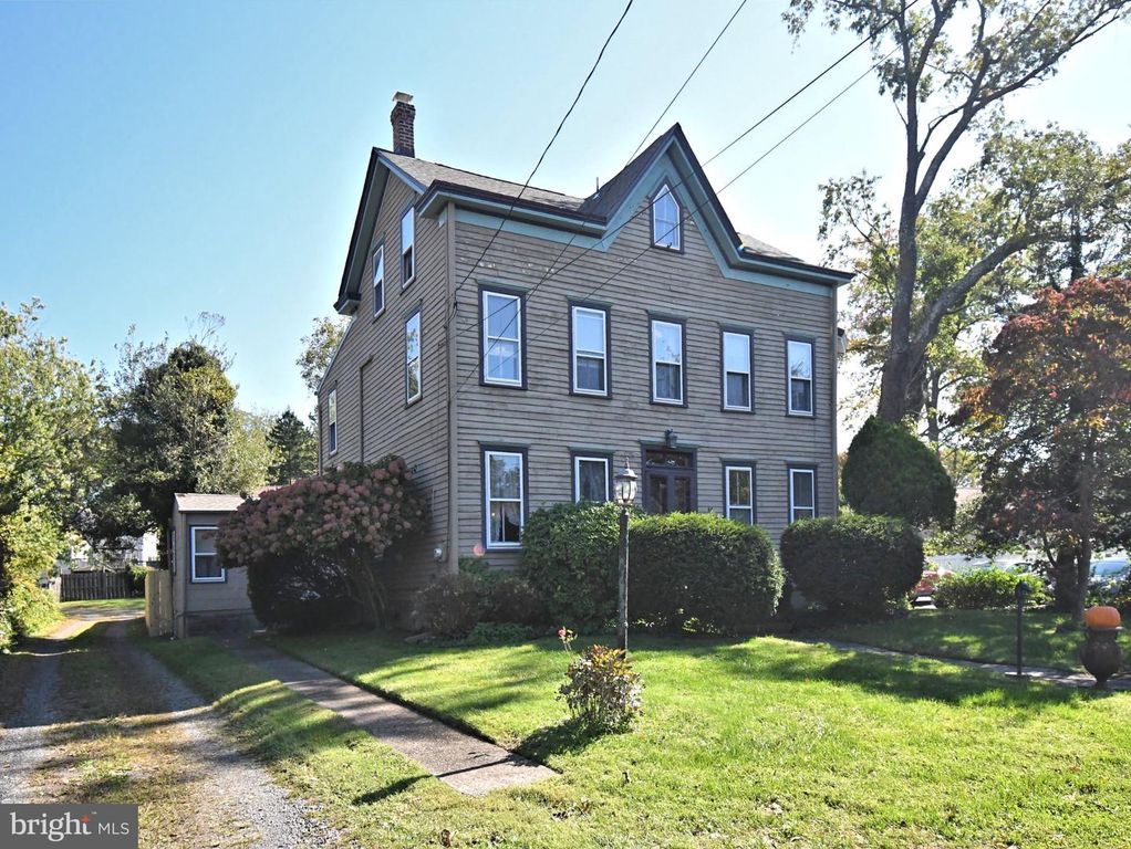 64 S MAIN ST, FALLSINGTON, PA 19054 — photo 2
