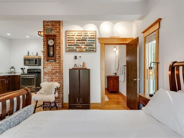 42 Depot Street, Hardwick, VT 05843