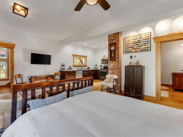 42 Depot Street, Hardwick, VT 05843