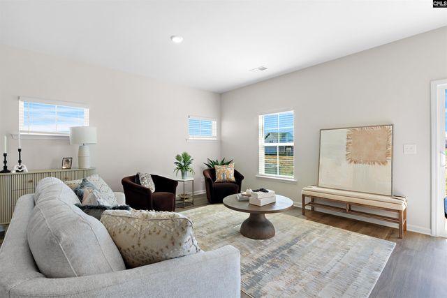 734 Gatestone Lane, Hopkins, SC 29061