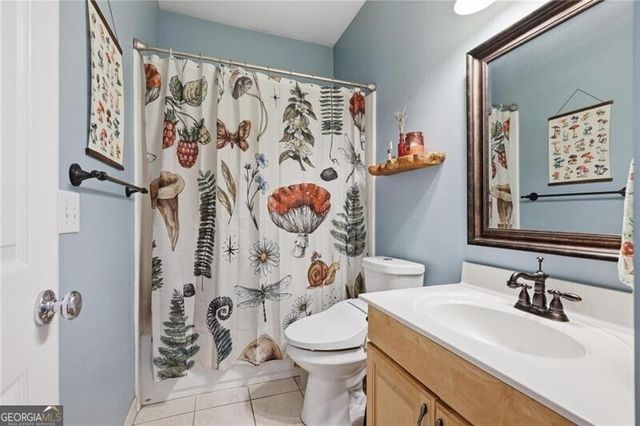 5304 Vinings Lake View SW, Mableton, GA 30126