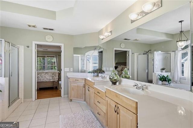 5304 Vinings Lake View SW, Mableton, GA 30126