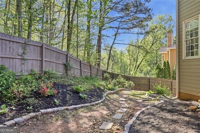 5304 Vinings Lake View SW, Mableton, GA 30126