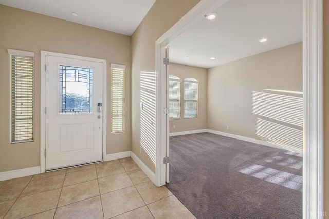 2006 W Hopkins Way, Hanford, CA 93230