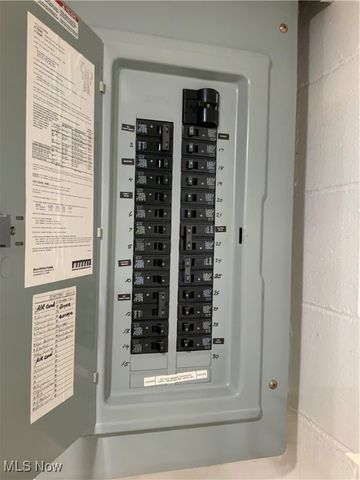 3934 Frazer Avenue NW, Canton, OH 44709