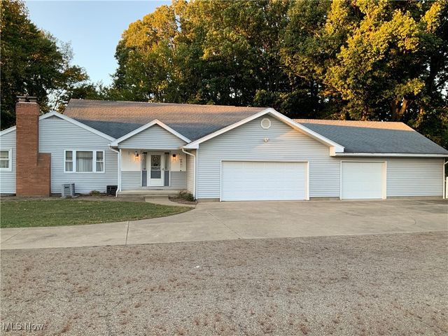 3934 Frazer Avenue NW, Canton, OH 44709