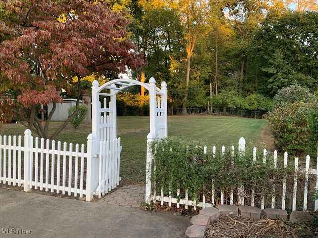 3934 Frazer Avenue NW, Canton, OH 44709