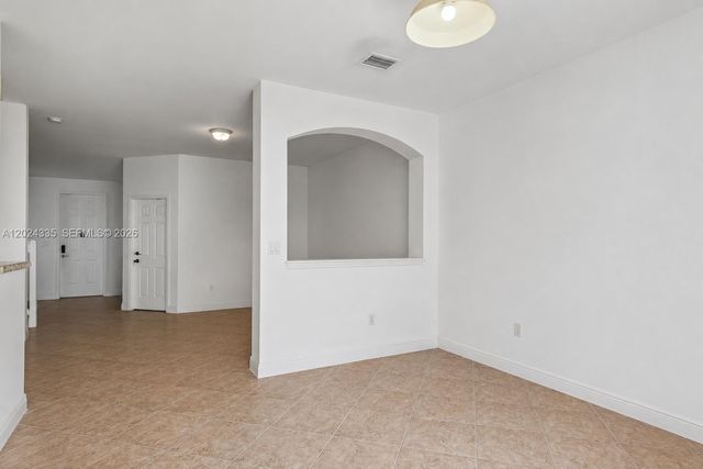 8121 NW 108th Pl, Doral, FL 33178