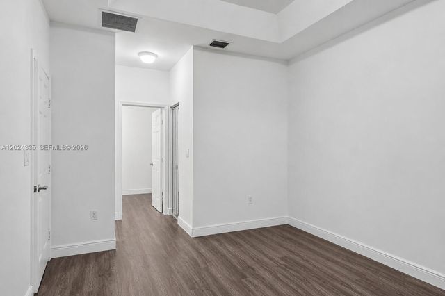 8121 NW 108th Pl, Doral, FL 33178