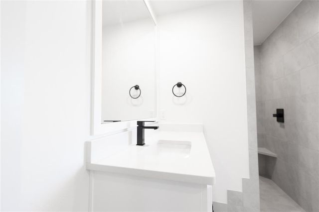 9233 NW 87th Street, Yukon, OK 73099