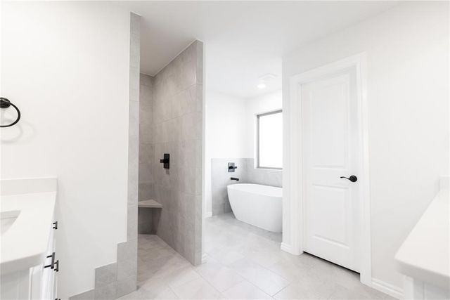 9233 NW 87th Street, Yukon, OK 73099