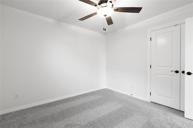 9233 NW 87th Street, Yukon, OK 73099