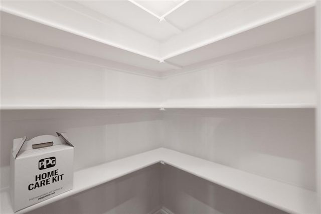 9233 NW 87th Street, Yukon, OK 73099