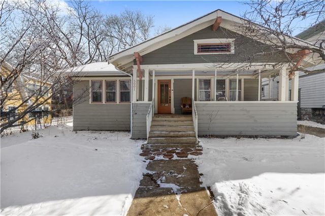 5001 Troostwood Road, Kansas City, MO 64110