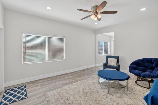 7219 10th St, Rio Linda, CA 95673