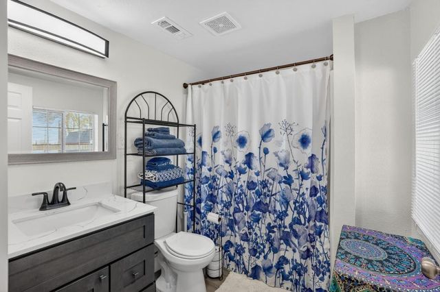 7219 10th St, Rio Linda, CA 95673