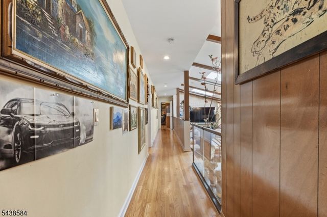 29 Farview Rd, Millburn Twp., NJ 07041