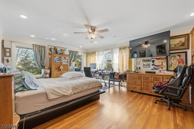 29 Farview Rd, Millburn Twp., NJ 07041