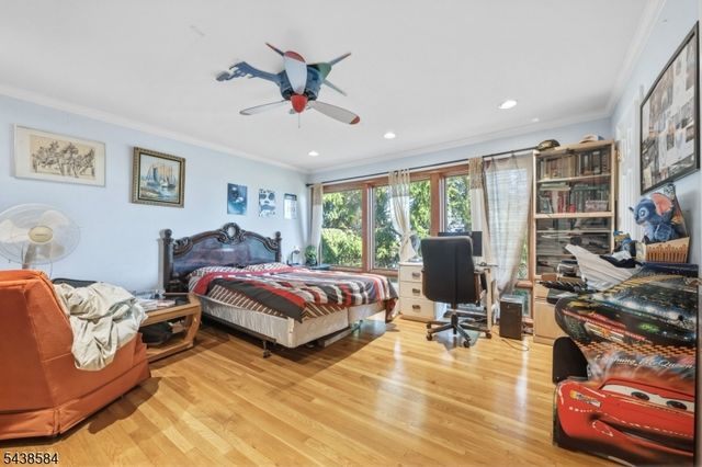 29 Farview Rd, Millburn Twp., NJ 07041