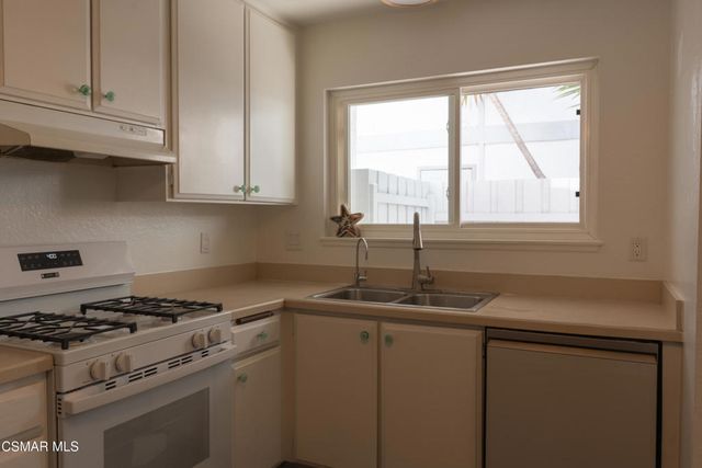 2511 E Harbor Boulevard 1, Ventura, CA 93001