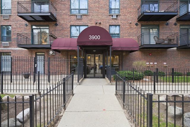 3900 N Pine Grove Avenue 511, Chicago, IL 60613