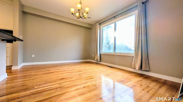 10 Ledgewood Drive 10, Brookfield, CT 06804