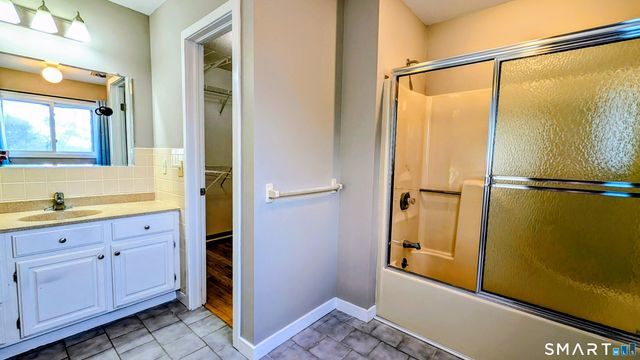 10 Ledgewood Drive 10, Brookfield, CT 06804