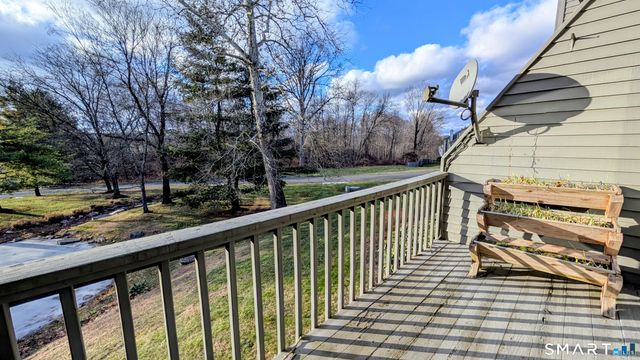 10 Ledgewood Drive 10, Brookfield, CT 06804