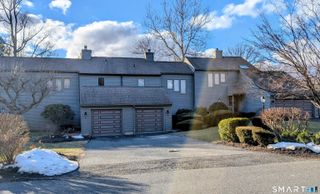 10 Ledgewood Drive 10, Brookfield, CT 06804