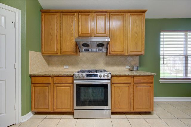 702 Hollyhock Drive, Stafford, TX 77477