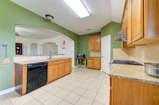 702 Hollyhock Drive, Stafford, TX 77477