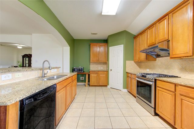 702 Hollyhock Drive, Stafford, TX 77477