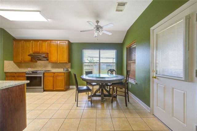 702 Hollyhock Drive, Stafford, TX 77477