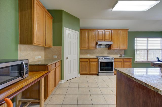702 Hollyhock Drive, Stafford, TX 77477