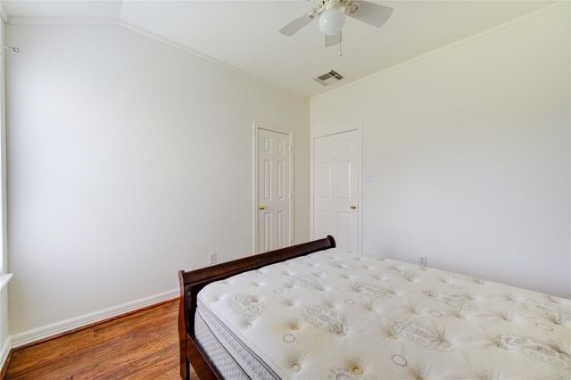 702 Hollyhock Drive, Stafford, TX 77477