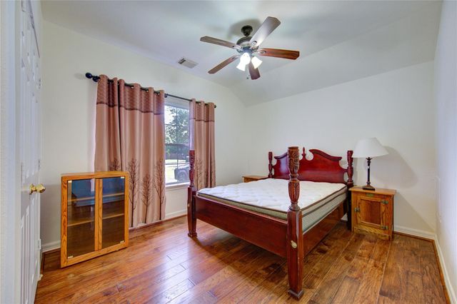702 Hollyhock Drive, Stafford, TX 77477