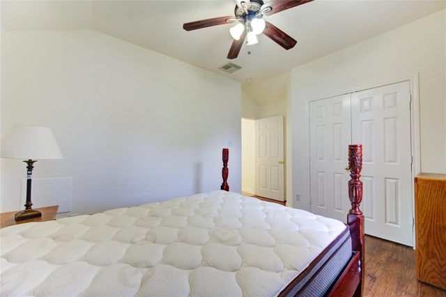 702 Hollyhock Drive, Stafford, TX 77477