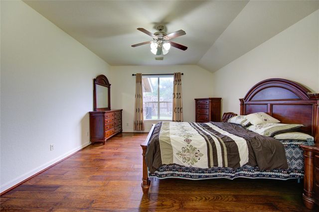 702 Hollyhock Drive, Stafford, TX 77477