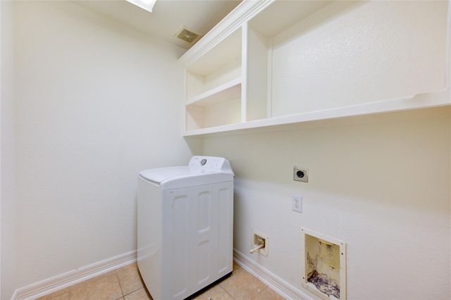 702 Hollyhock Drive, Stafford, TX 77477