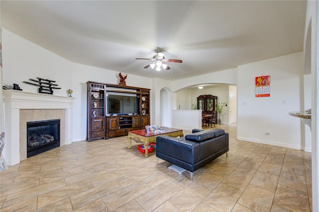 702 Hollyhock Drive, Stafford, TX 77477