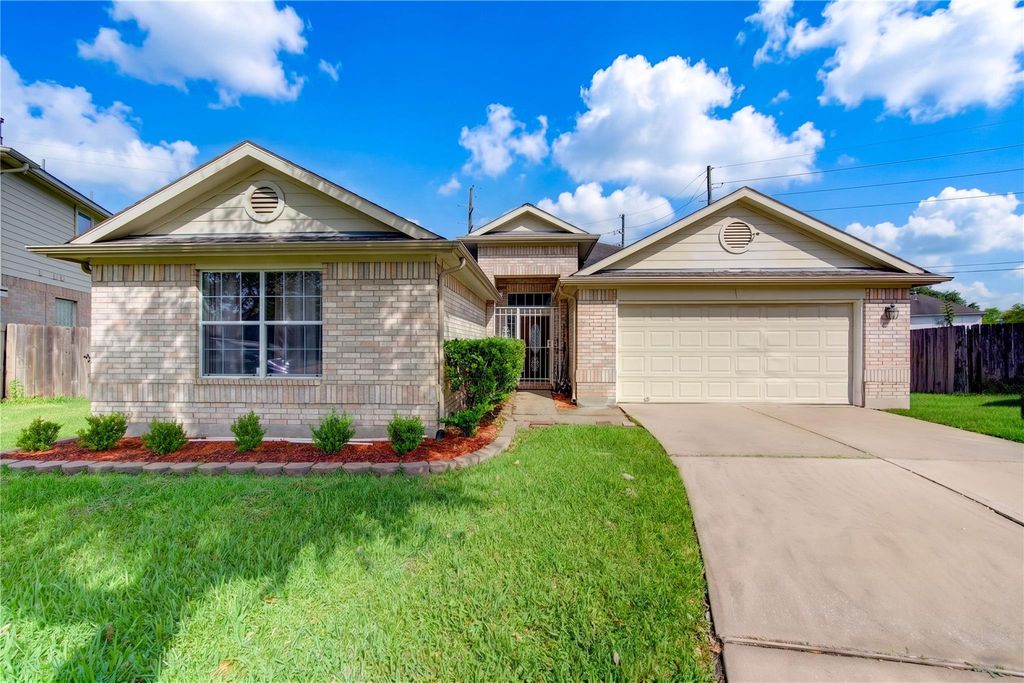 702 Hollyhock Drive, Stafford, TX 77477
