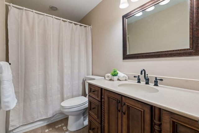 3950 Denmark Avenue, Eagan, MN 55123