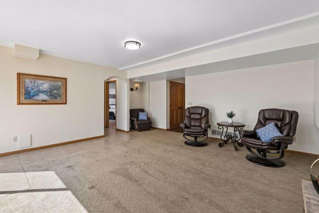 3950 Denmark Avenue, Eagan, MN 55123