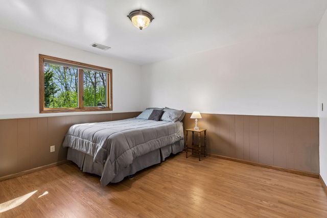 3950 Denmark Avenue, Eagan, MN 55123