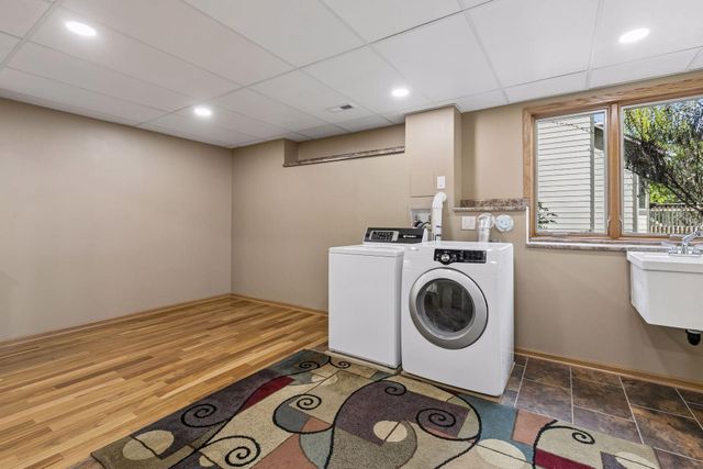 3950 Denmark Avenue, Eagan, MN 55123