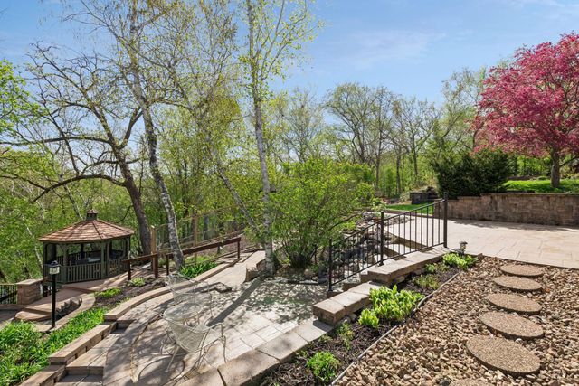 3950 Denmark Avenue, Eagan, MN 55123