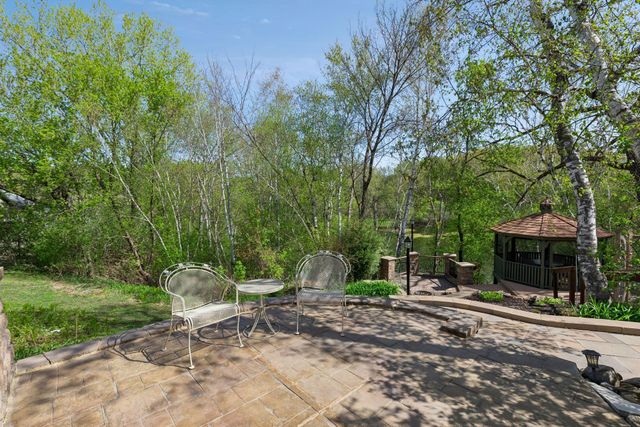 3950 Denmark Avenue, Eagan, MN 55123